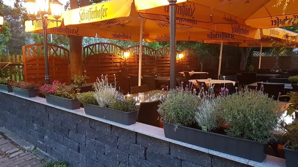 Ristorante-Pizzeria "LUNA ROSSA"