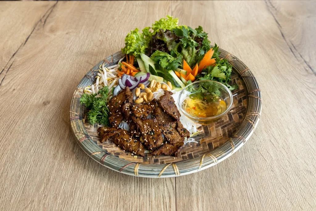 Hoang Do Restaurant - Vietnamesische Küche & Sushi Bar