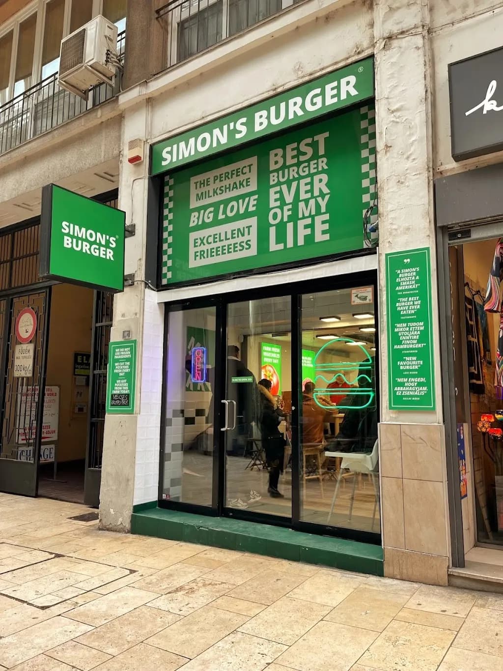 SIMON'S BURGER DEÁK SQUARE