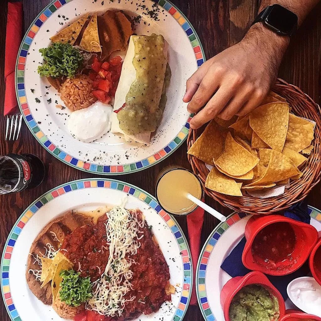 Iguana Bar and Grill