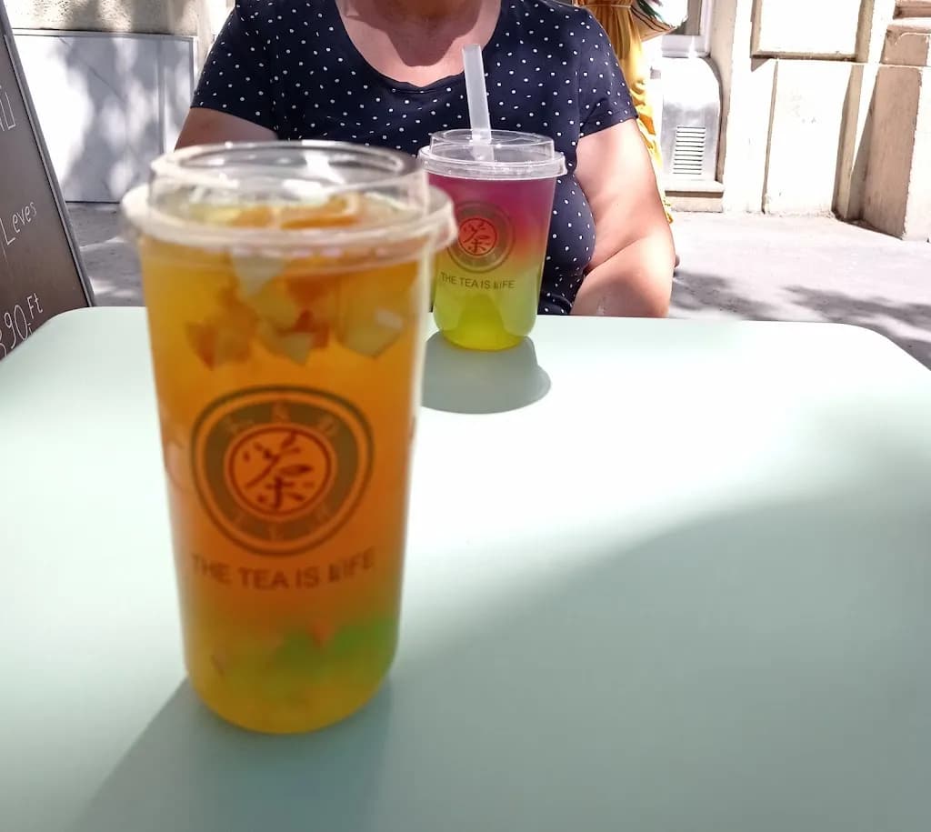 R&D Tea Oktogon Store