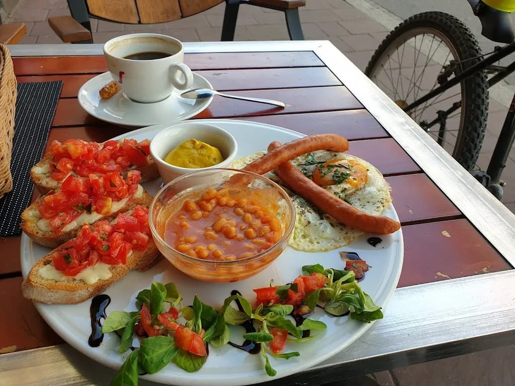 Warsztat Restaurant & Cafe No 1