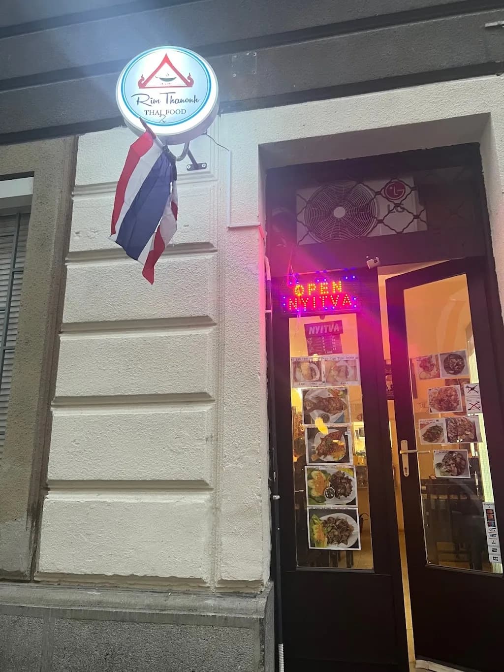 Rim Thanonh 2 Thai Food