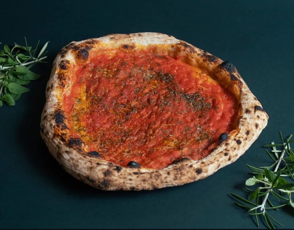 Il Directore - Delicious Neapolitan pizza in Király street