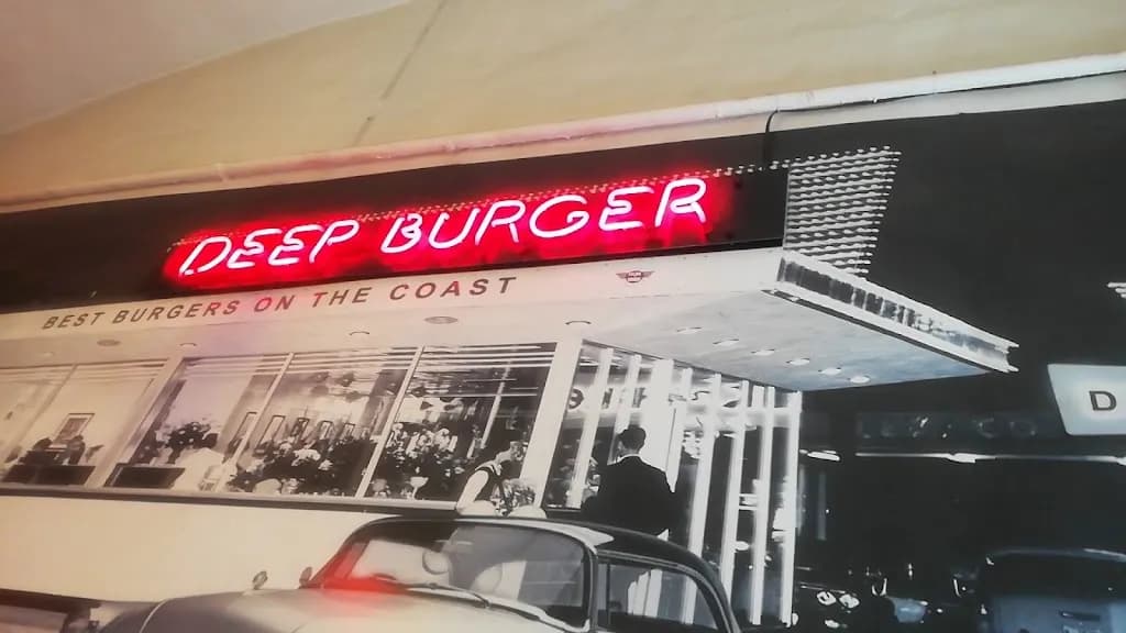 Deep Burger
