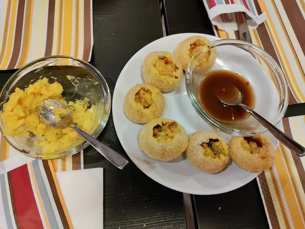 Deshi Dine Taste of Home