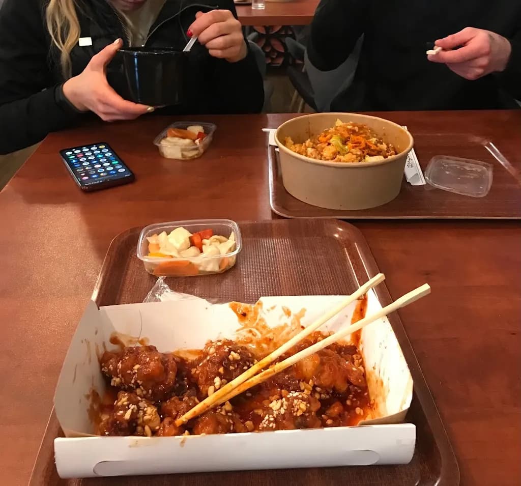 CHOI'S Korean Chicken & Cupbop (Tauron Arena area)