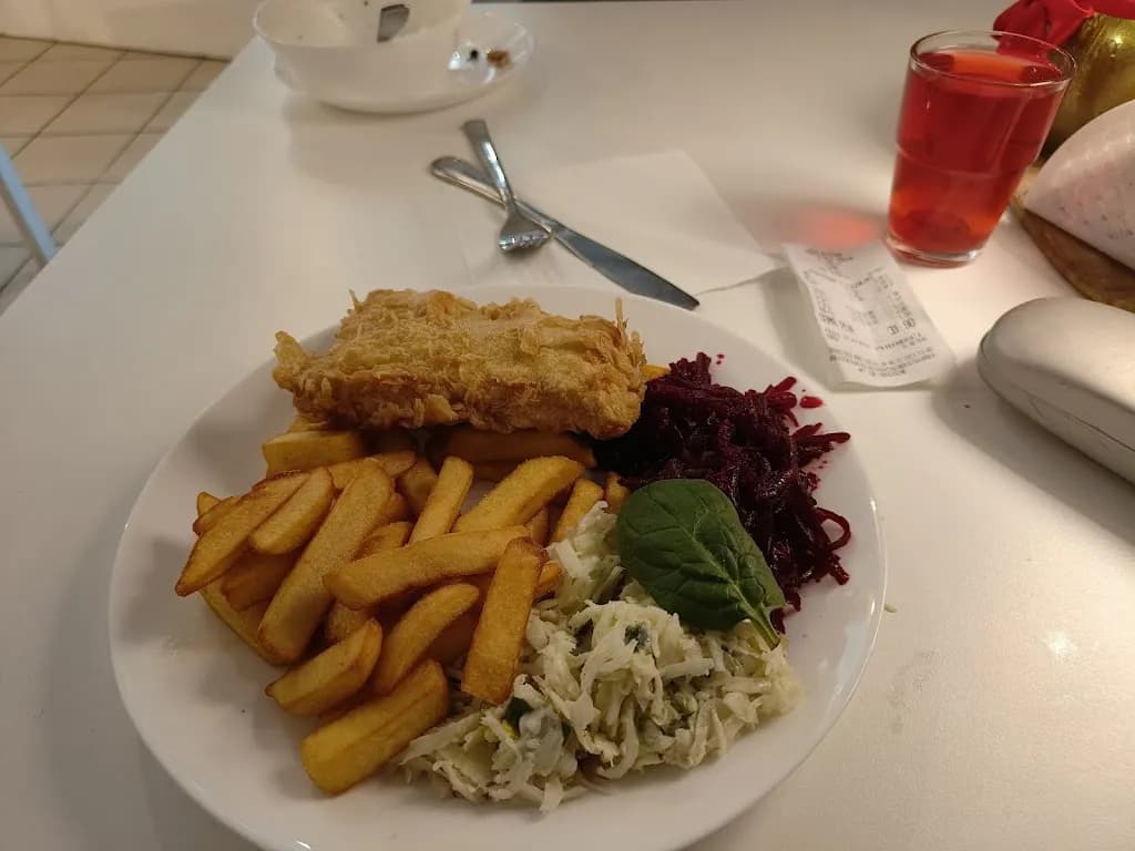 Bistro na Pięterku . Restauracja Kuchnia domowa Jedzenie na miejscu na wynos i z dostawą