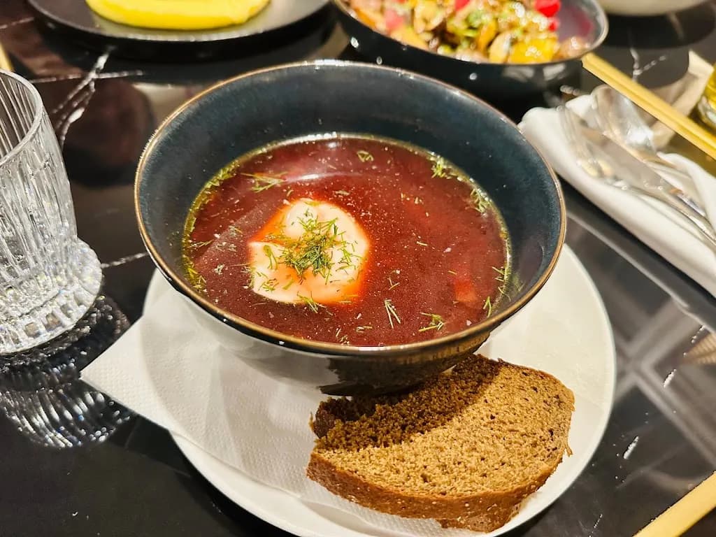 MoszkvaTéЯ Bisztró