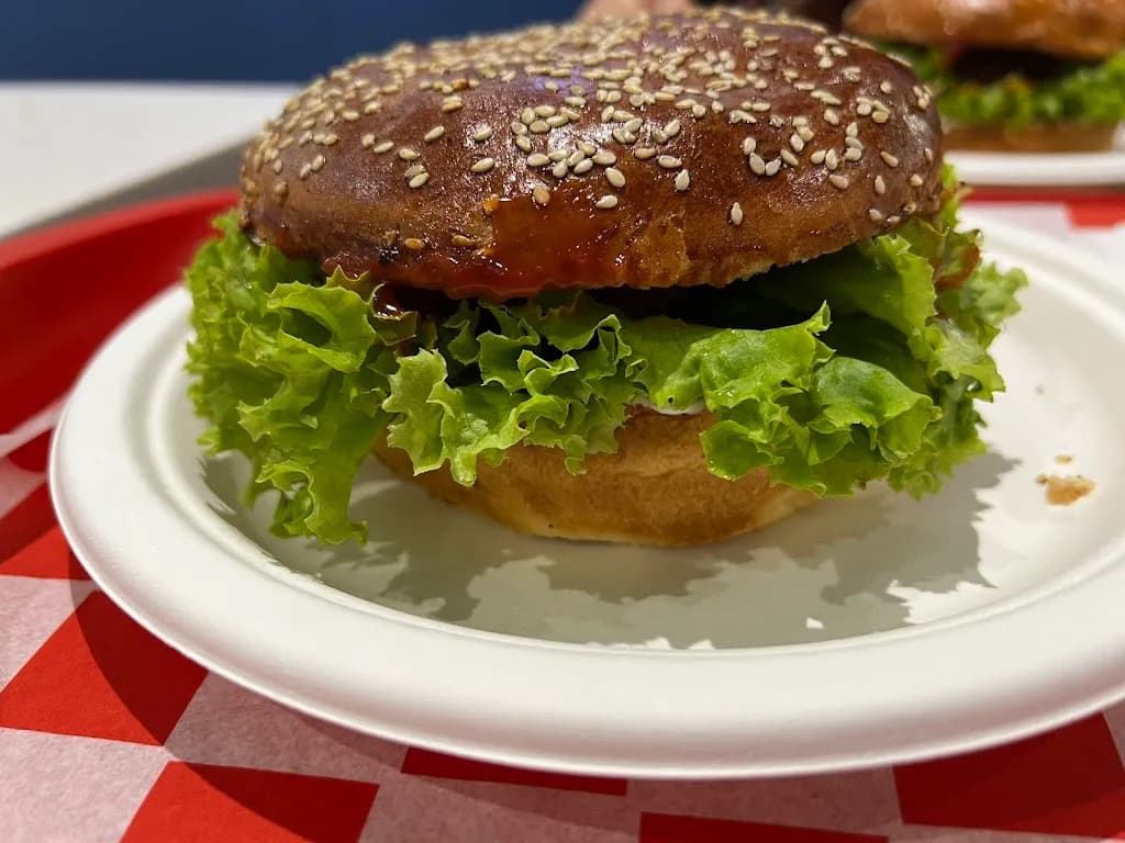 American Burgers & Buffet