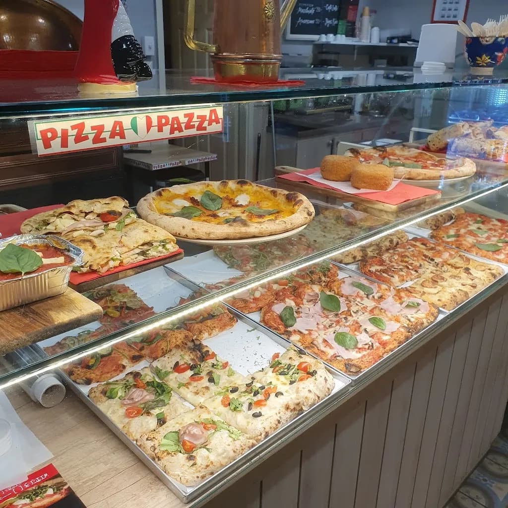 Pizza Pazza Károly