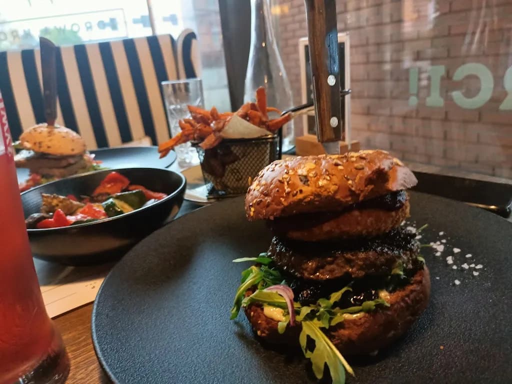 Krowa na Szlaku (dawniej Zdrowa Krowa)