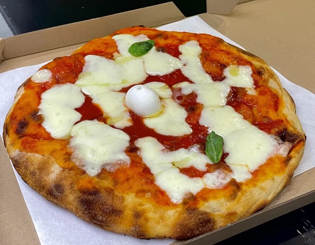 Pizza Foriù | Magyar utca