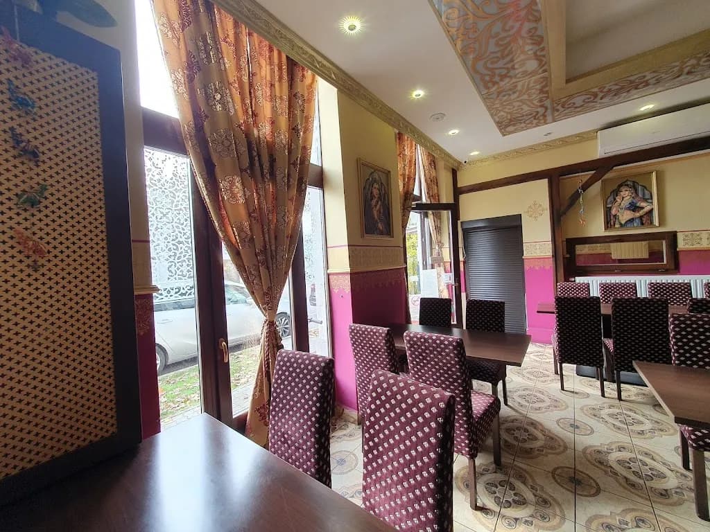 Crown of India Étterem