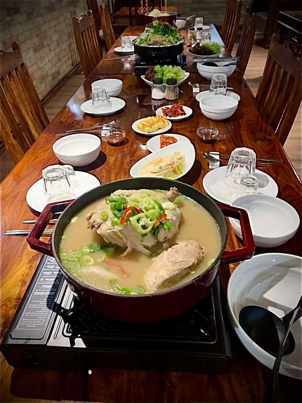 AUNTIE'S Korean Kitchen(이모네)