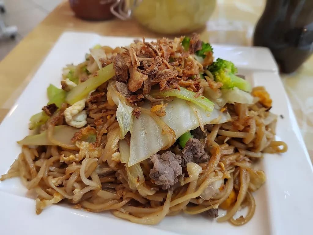 Vietnámi Pho levesező