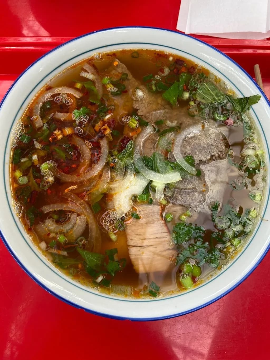 Vietnámi Pho levesező