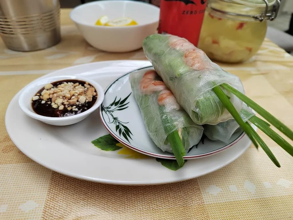 Vietnámi Pho levesező