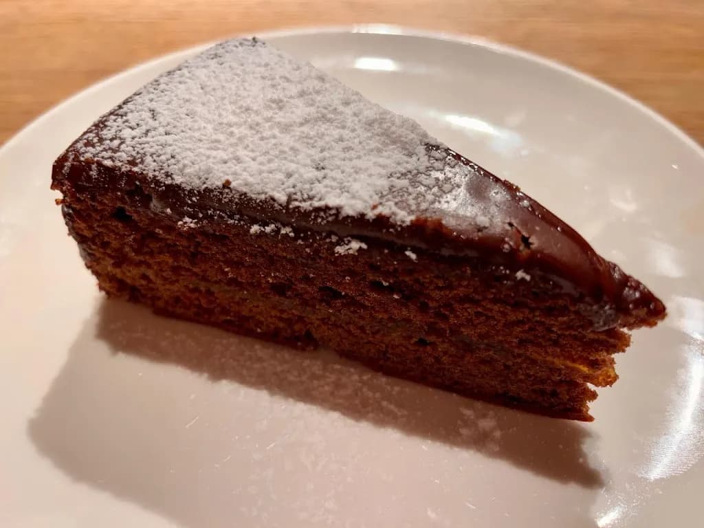 OINOS Restaurant Winebar Brunch