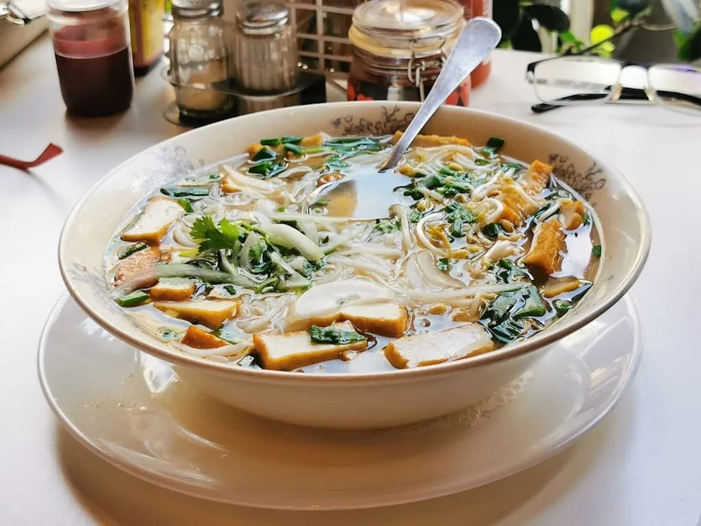 Em oi pho restaurant