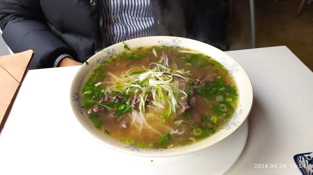 Em oi pho restaurant