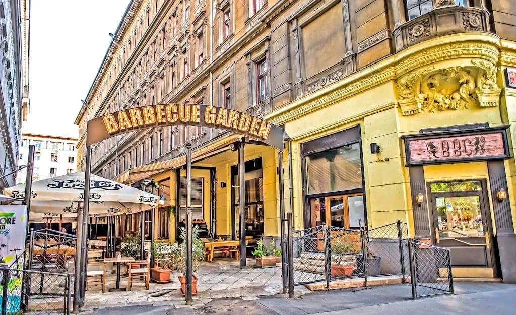 Rub and Roll Barbecue