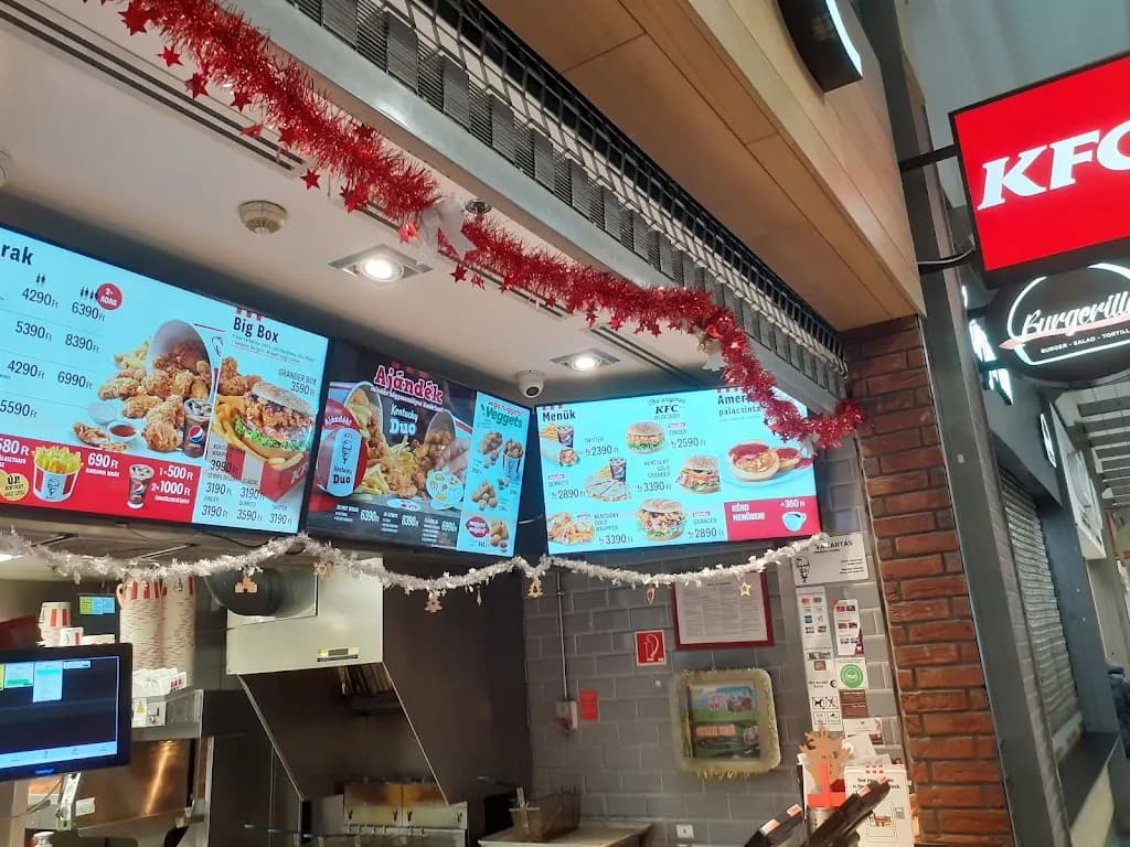 KFC Budapest Westend