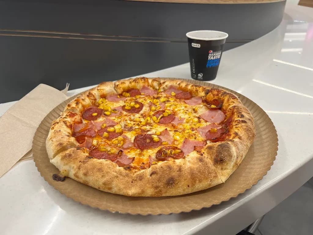 Pizza Hut Express Budapest Westend