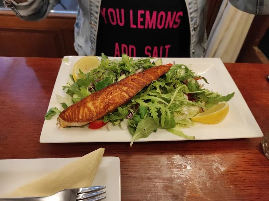 Pizza Paradicsom Non-Stop Étterem és Pizzéria