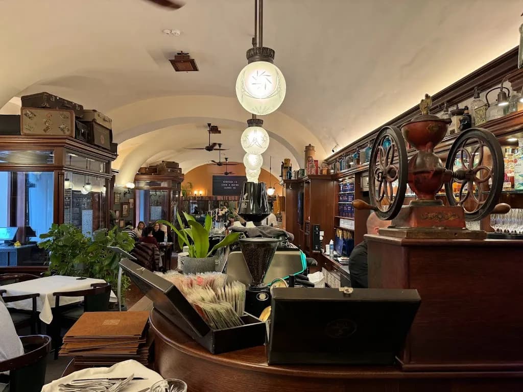 Első Pesti Rétesház Kávéház és Étterem