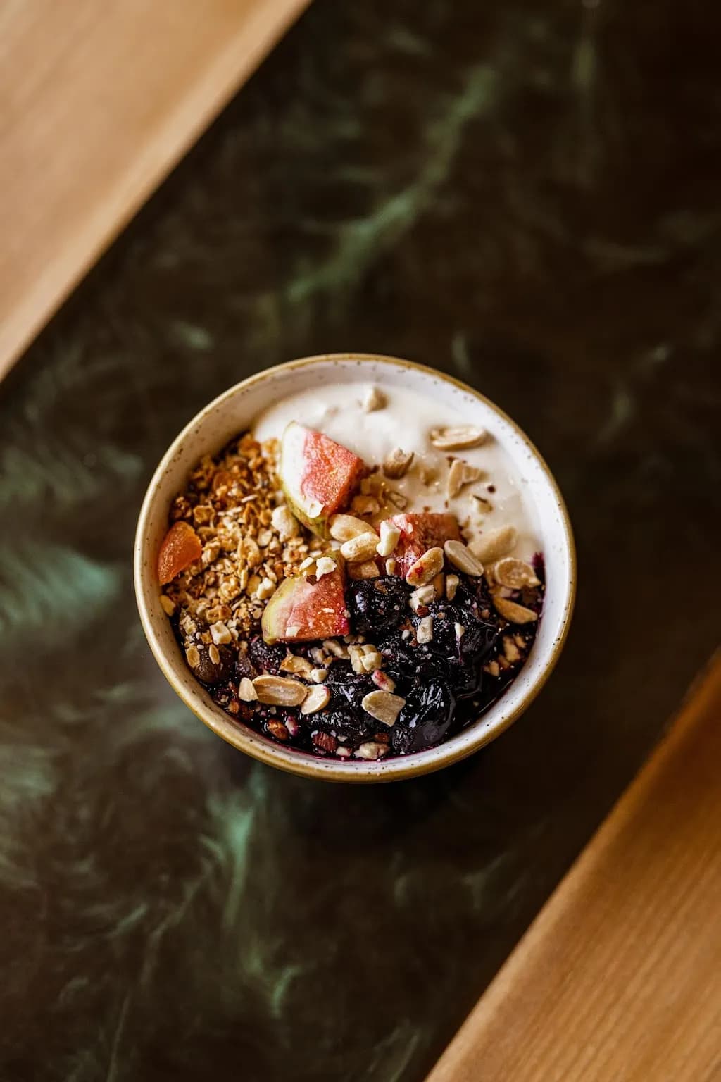 VINYL & WOOD - Brunch | Breakfast | Coffee | Budapest