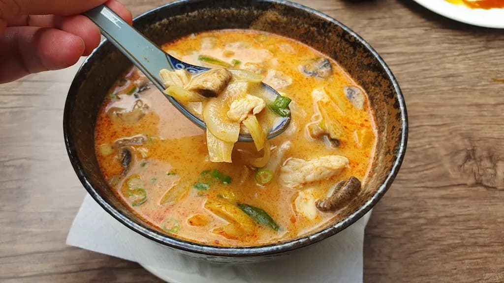 Okiko Sushi & Thai Bar