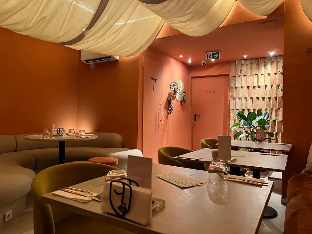 A La Gringa Café and Bistro