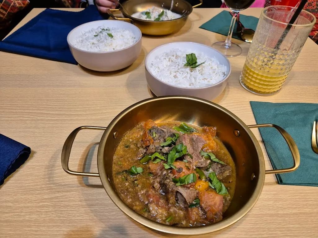 Watan Afghan Étterem | افغان رستورنت (halal)