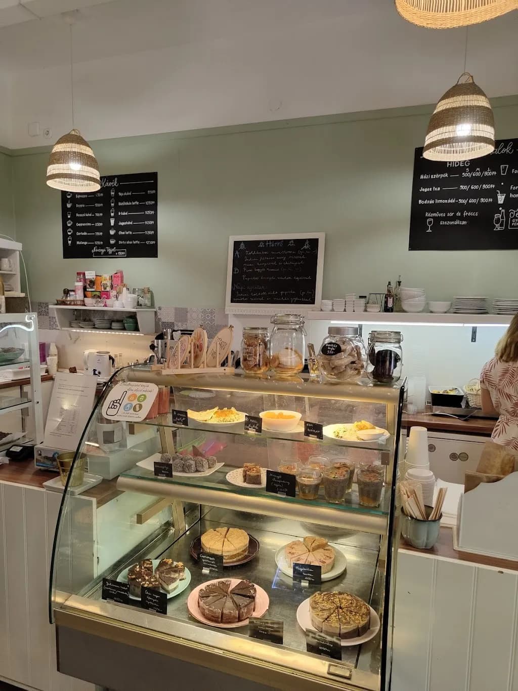 Szelence Café Health Food Restaurant