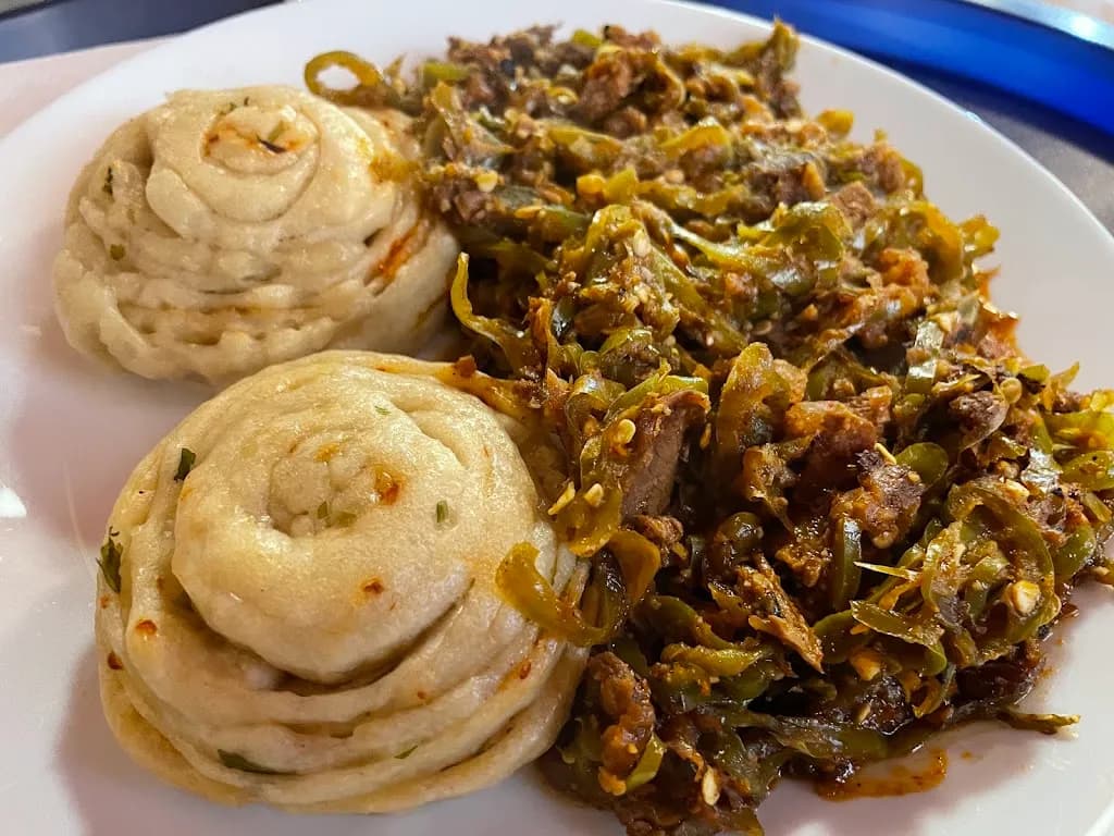 Namgyal Momo Tibeti Étkezde és Teázó