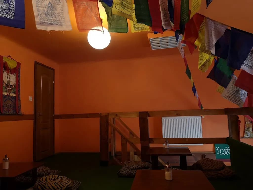 Namgyal Momo Tibeti Étkezde és Teázó