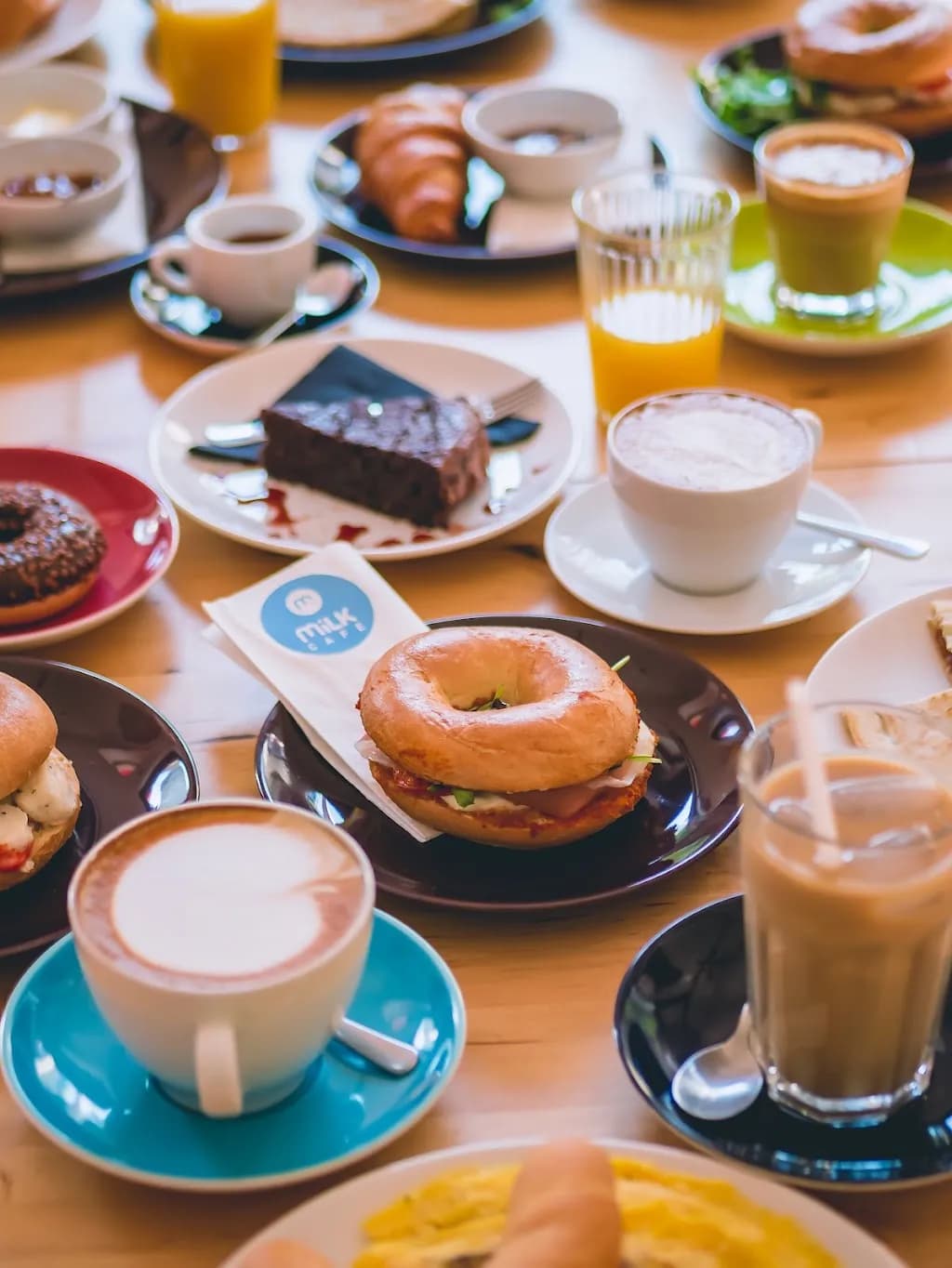 Milk Cafe - Kávézó, Brick Powerbank bérlés/leadás