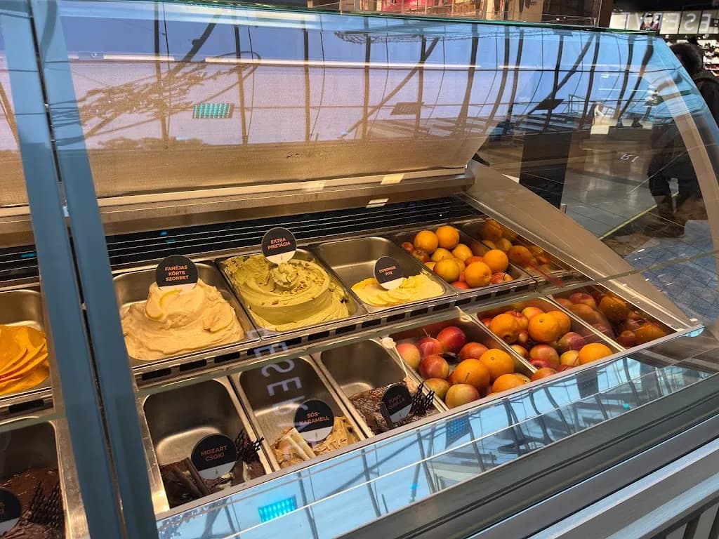 Fruitisimo Corvin Plaza