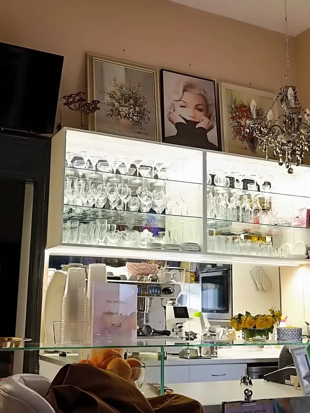 Amrita Rétesező & Kávébár