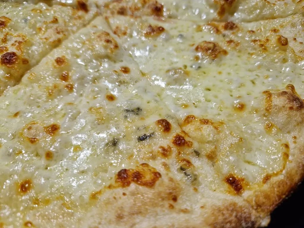 Lustamacska Pizza Budapest