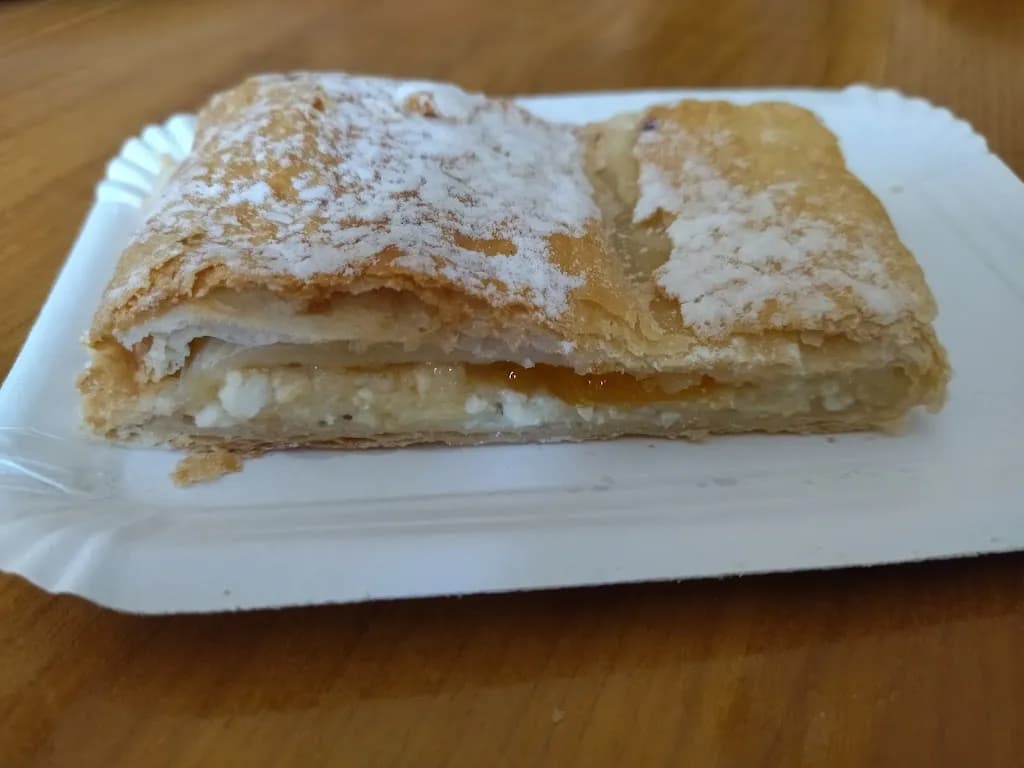 Monarchia Rétesház