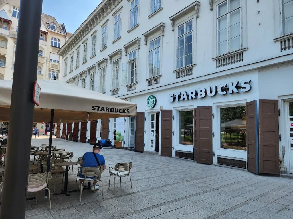 Starbucks Podmaniczky