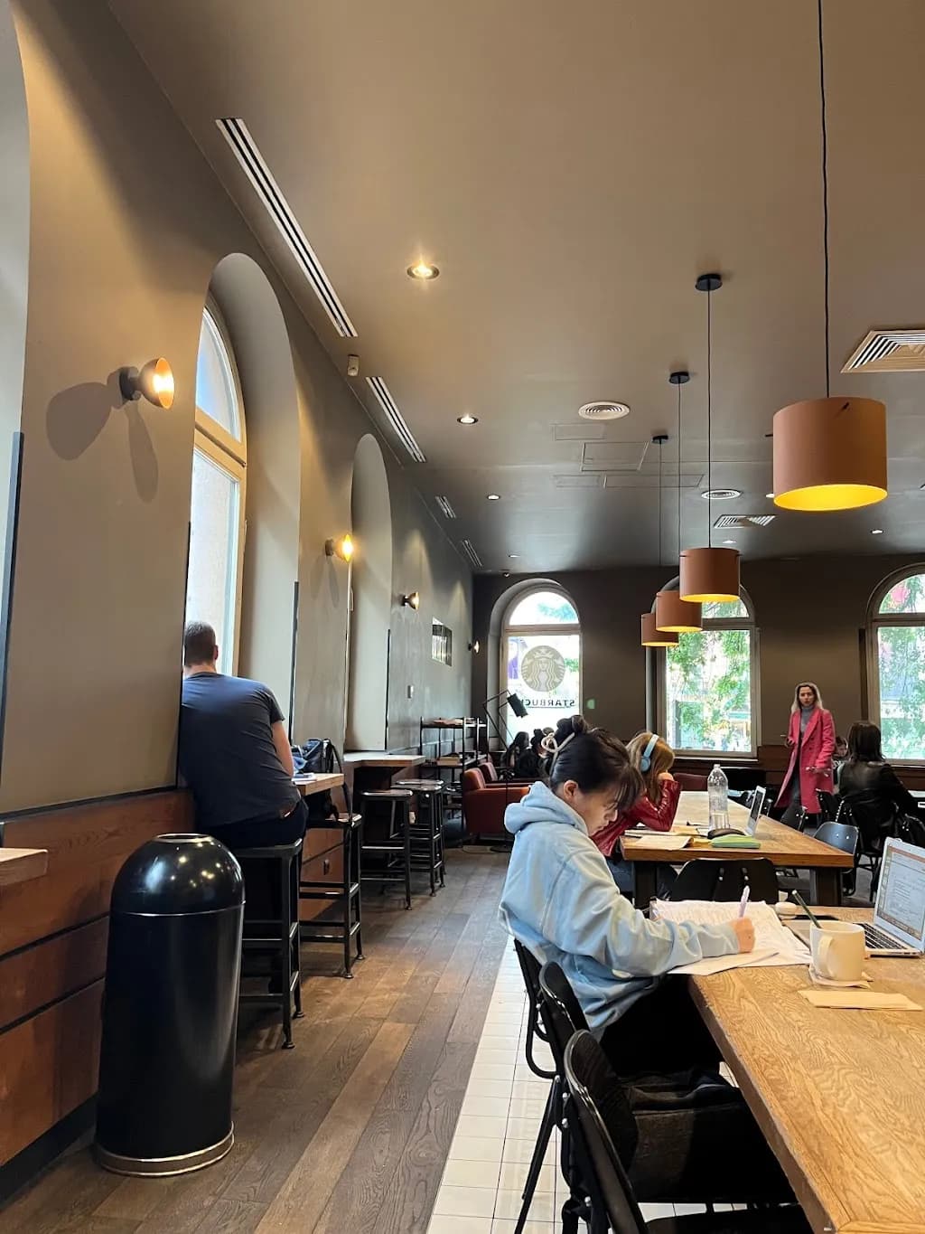 Starbucks Széna tér