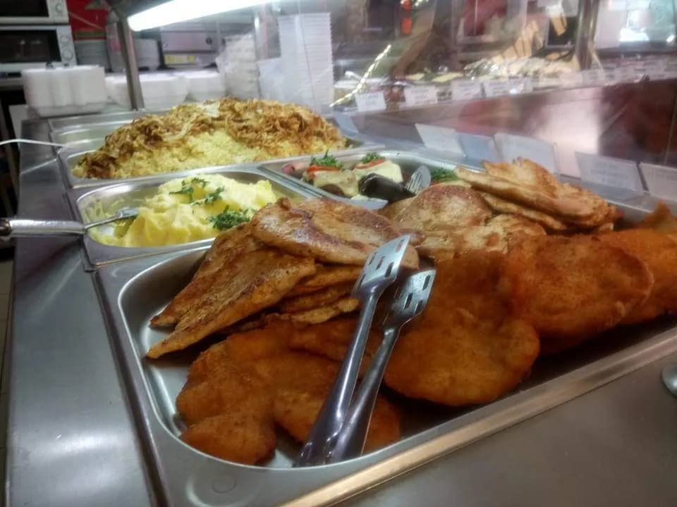 Cham Saláta Bár - Gyros - Haller utca