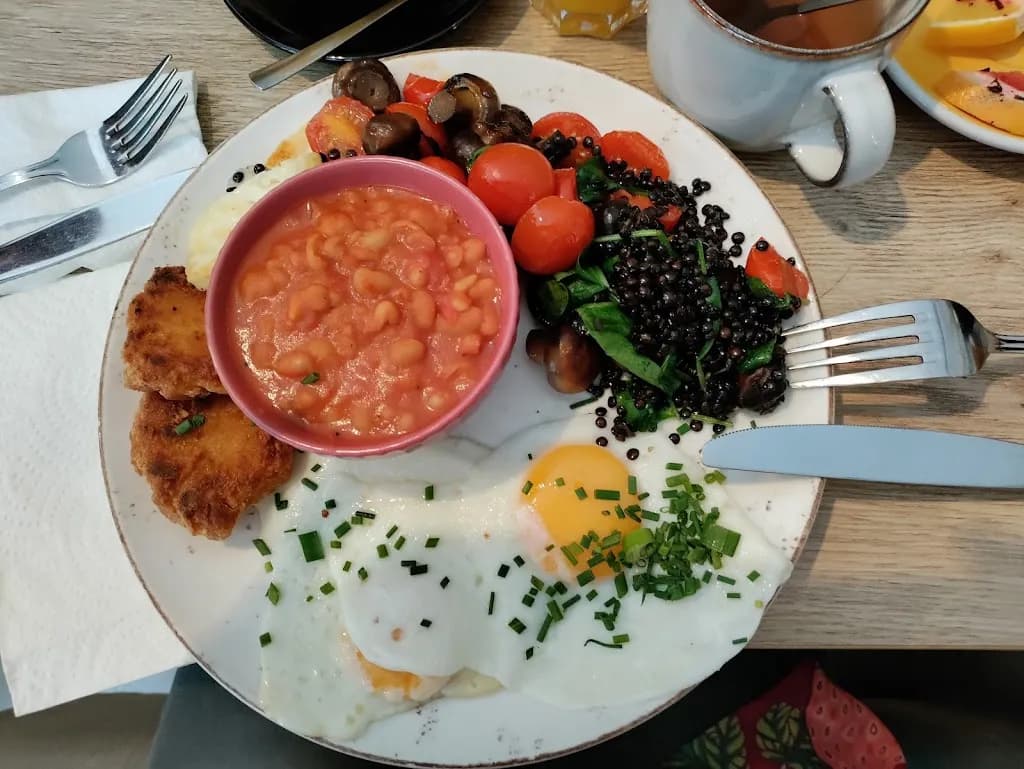 Lavenda Cafe & Lunch