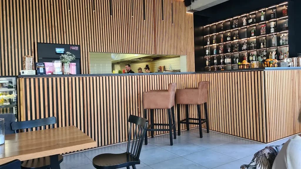 Restauracja "Anomalia"