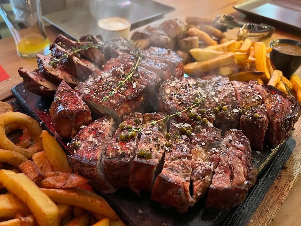 Steakhouse EVIL Poznań