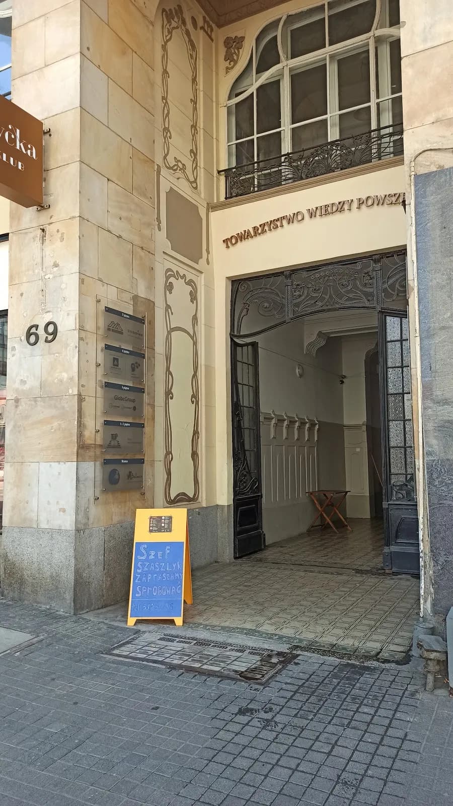 Restauracja & Karaoke La Minor