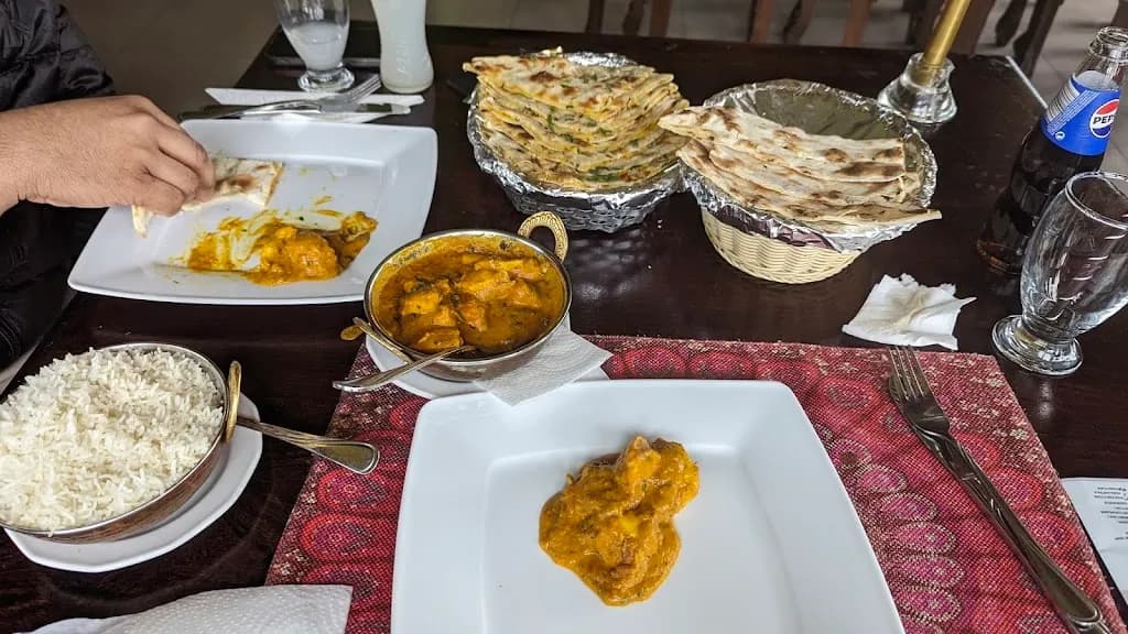 Taj-India. Restauracja indyjska